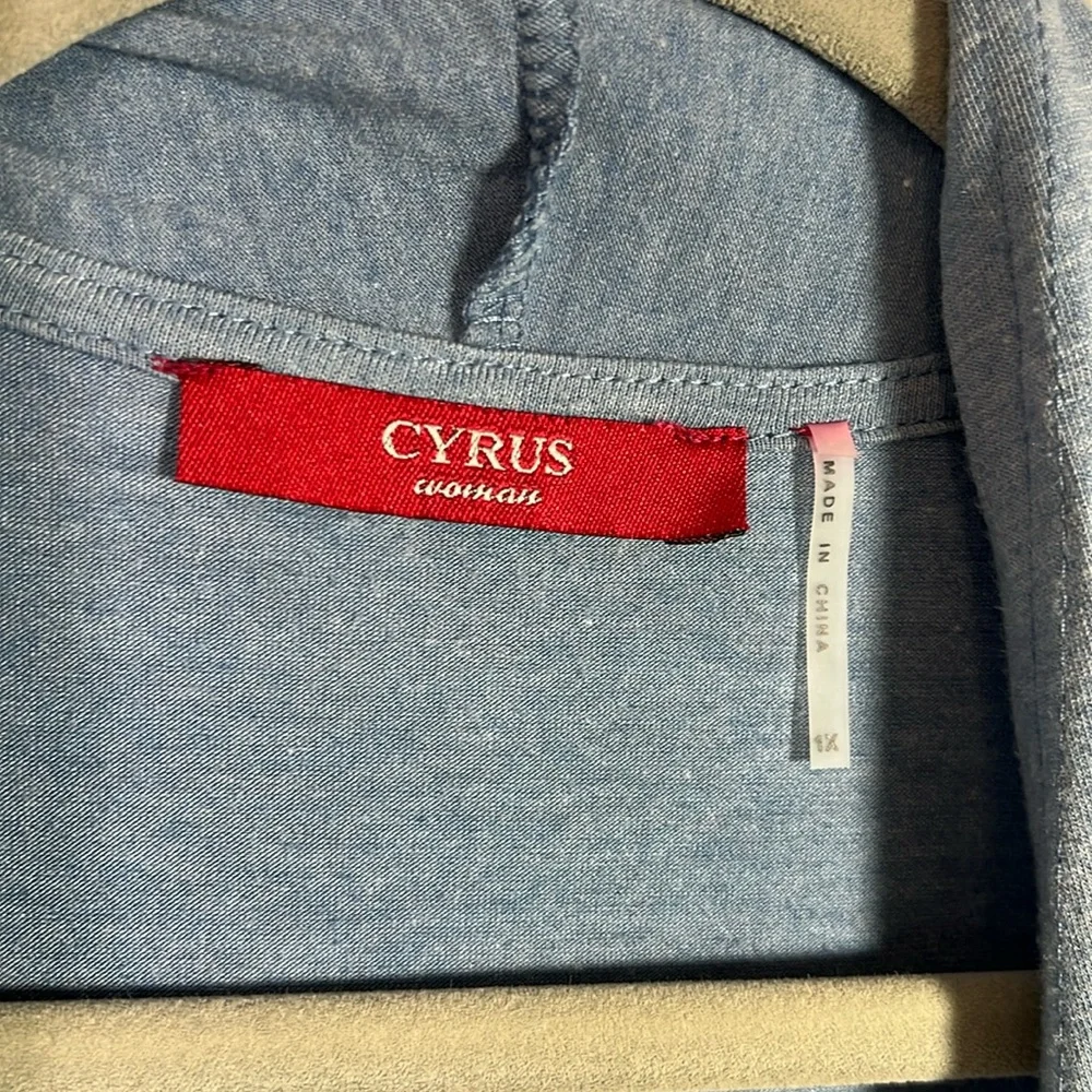 Cyrus Women's 1X, open waterfall front, 3/4 sleeve, blue heather knit jacket